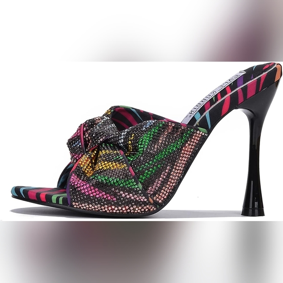 Cape Robbin Darian Knotted Slip On Size 6 Multi color rhinestone NEW - Picture 2 of 8